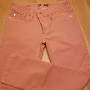 Size 27 DL1961 Mid Rise Skinny Ankle